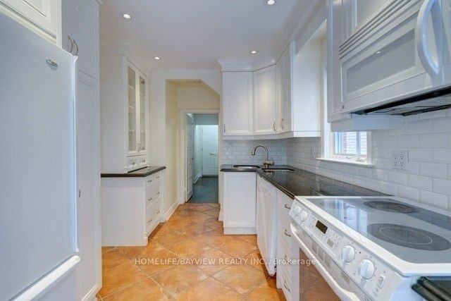 107 Brooke Avenue - Photo 3 of 19