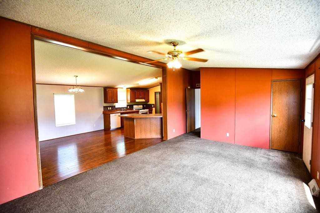 115 Wagon Wheel Cir - Photo 3 of 13