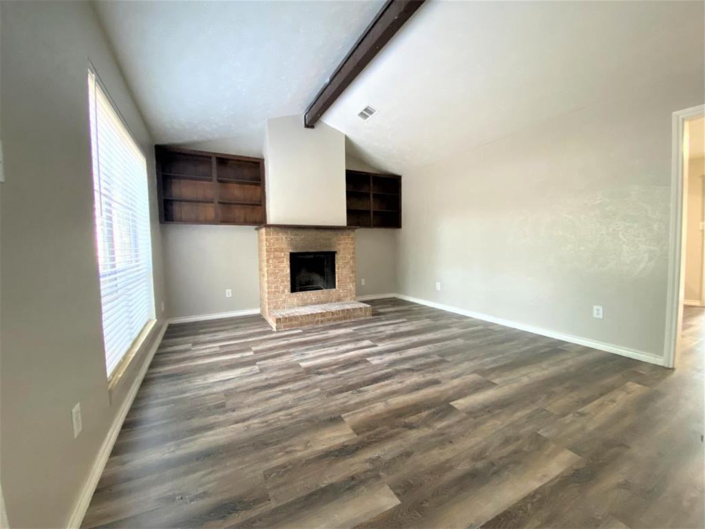 1916 Camden Ct - Photo 3 of 17