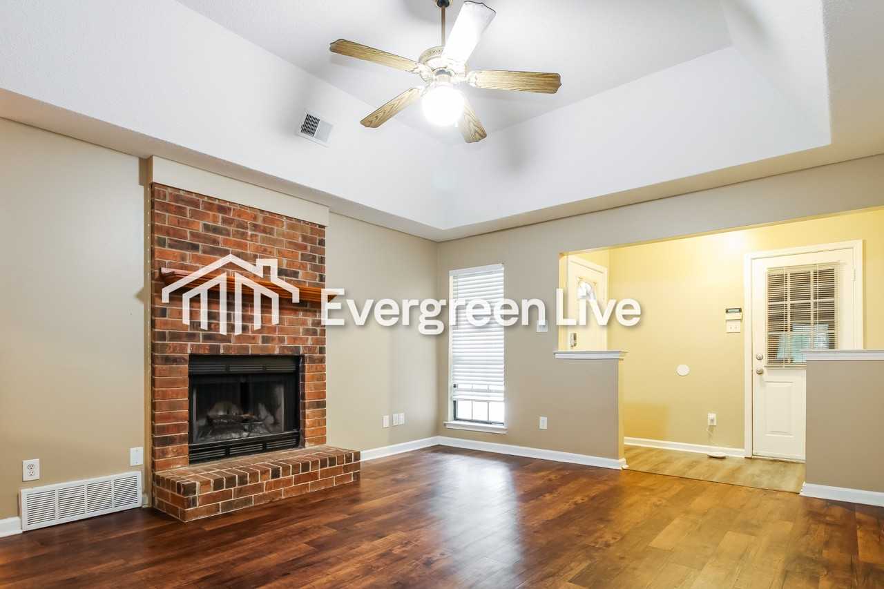 2800 Maryland Cir W - Photo 4 of 16