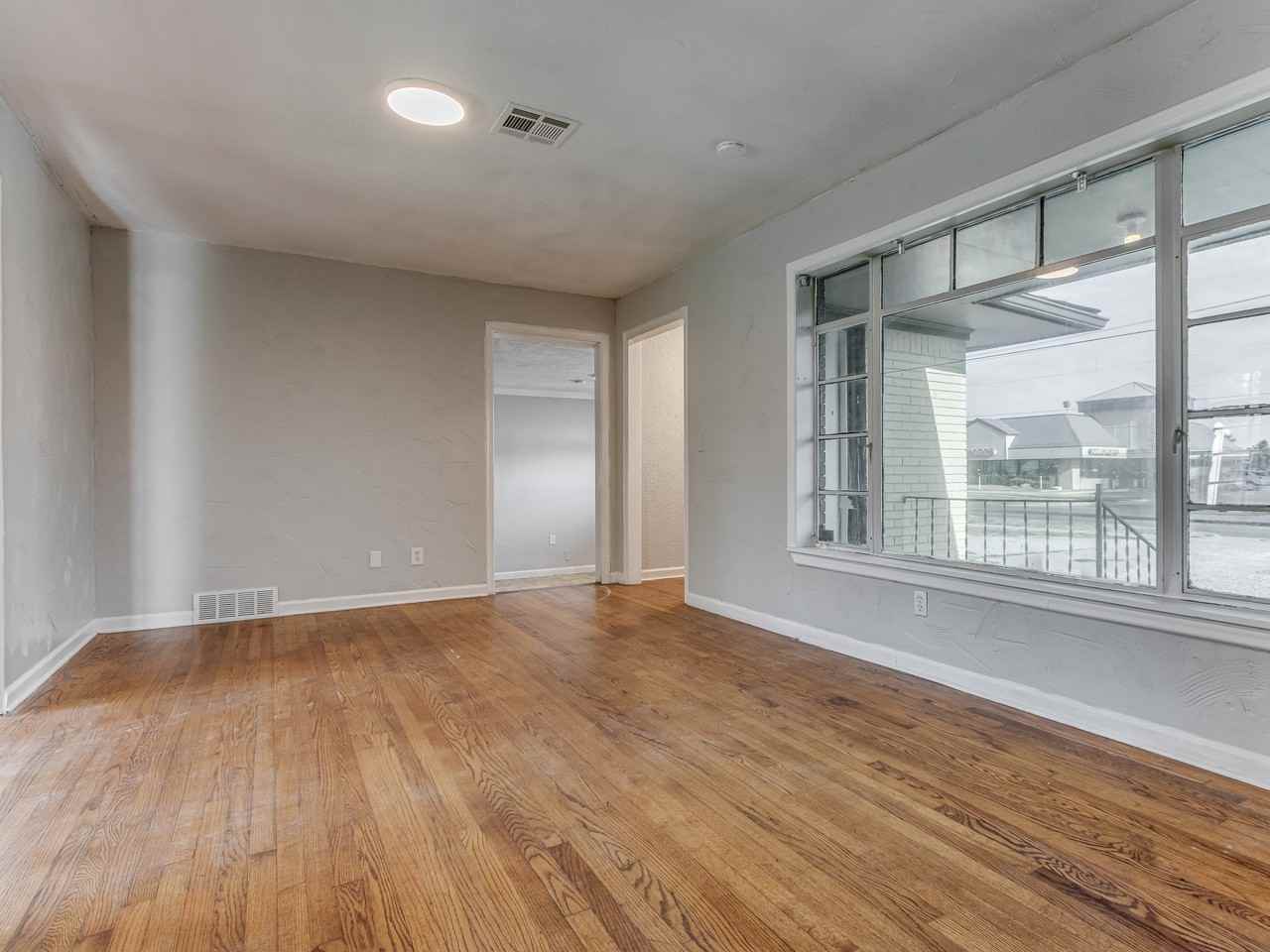 4308 Nw 23rd St - Photo 2 of 20