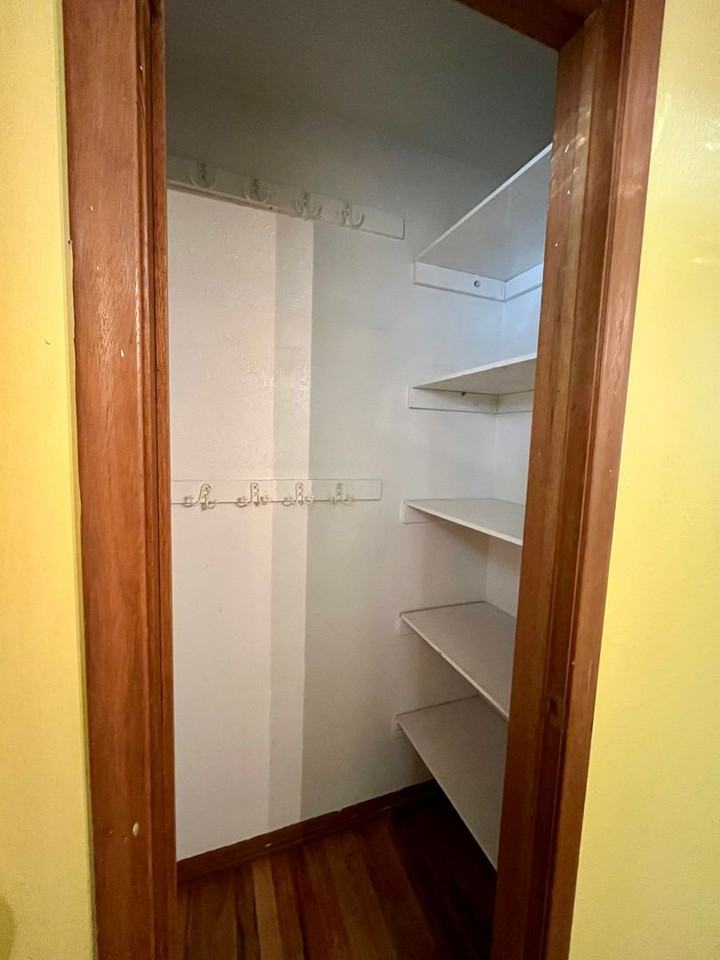 1108 Sherman St - Photo 7 of 28