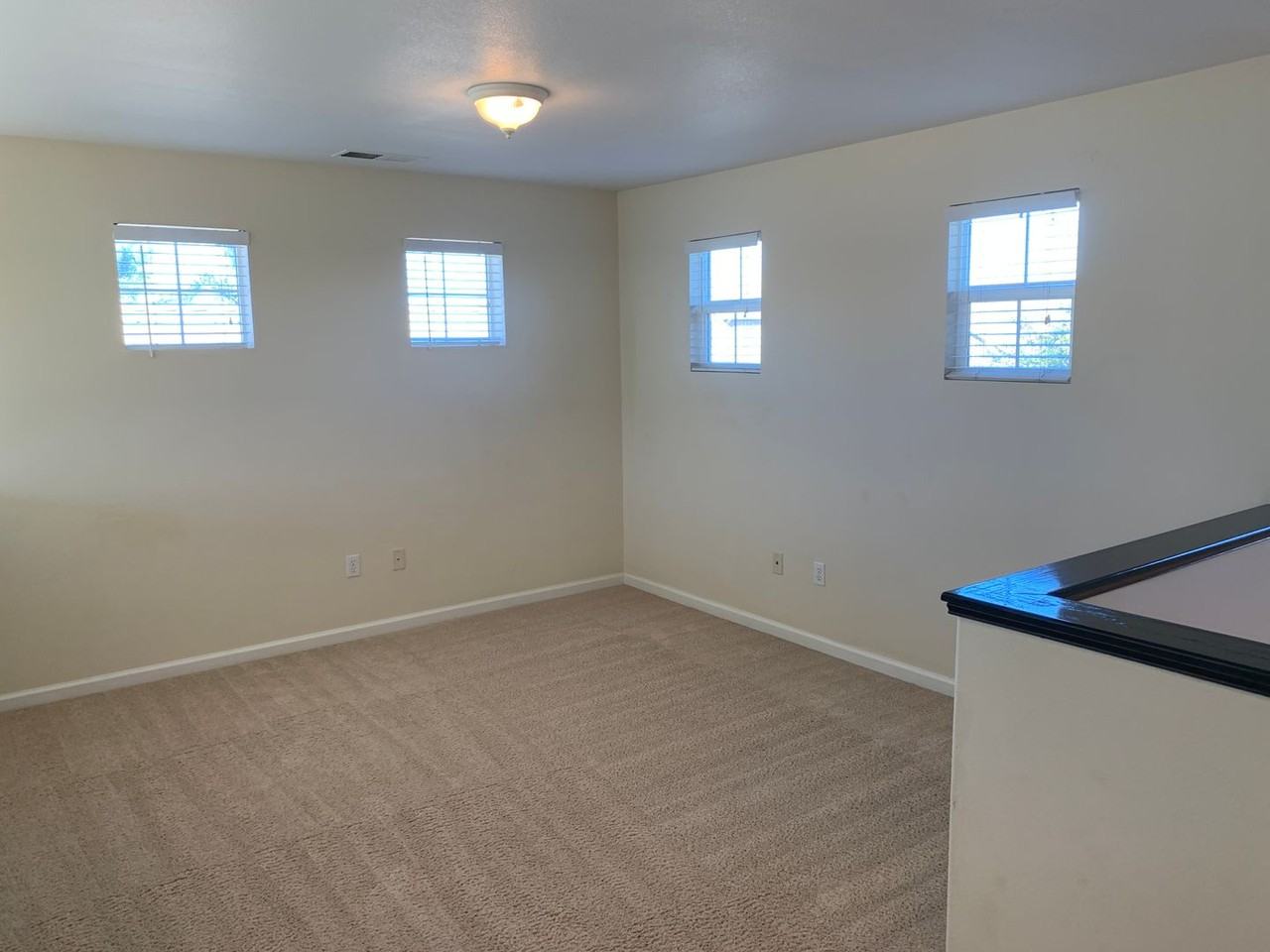 101 Nostalgia Ave - Photo 4 of 20