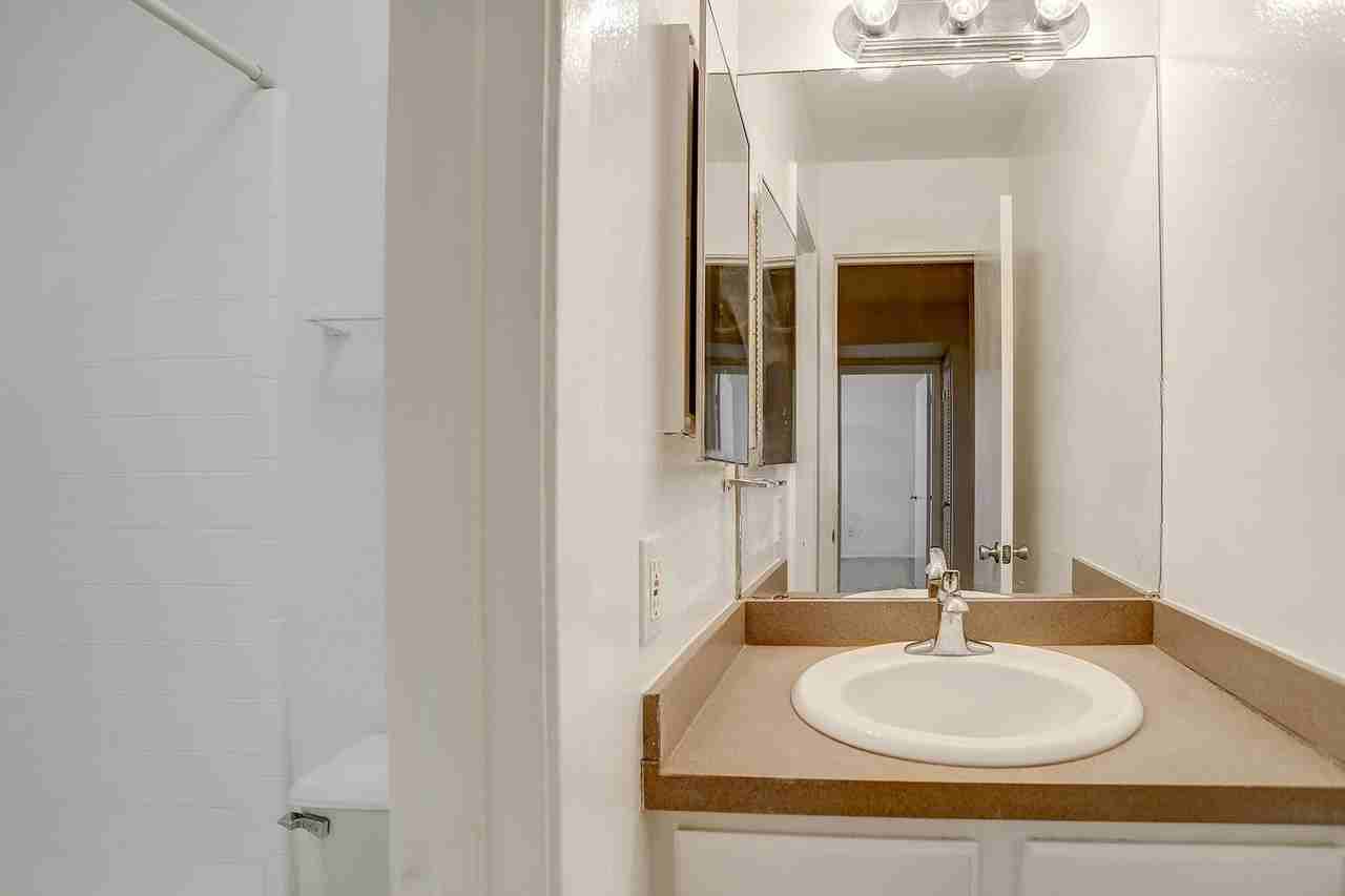 Graustark - Photo 7 of 27