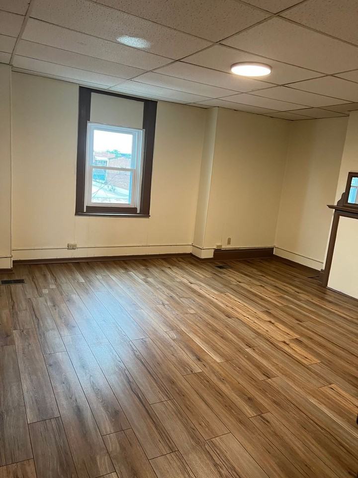 331 Atwood St - Photo 2 of 18