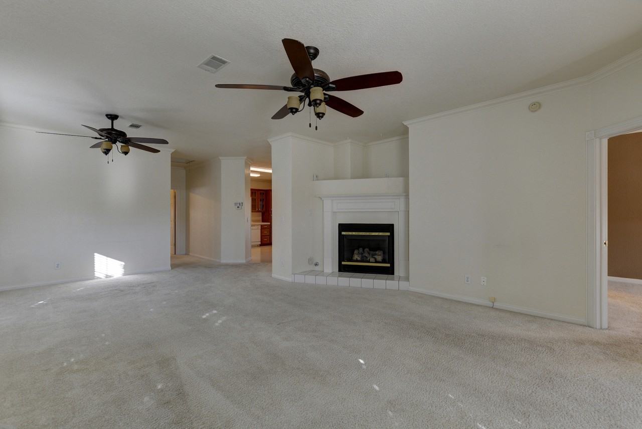 1759 1759 N. Baker Street - Photo 4 of 25