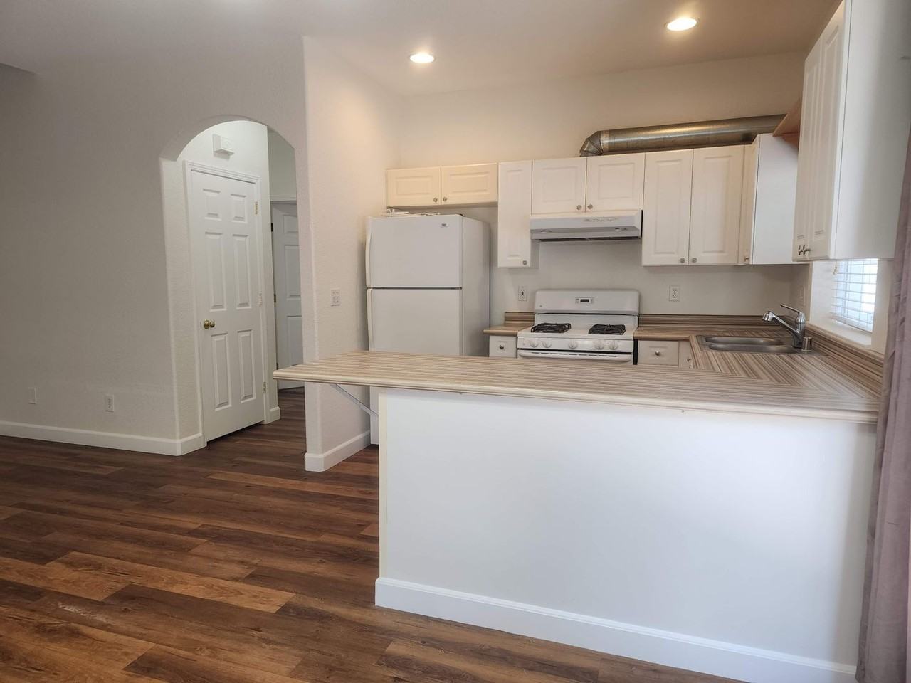 3560 Mashie Ct - Photo 6 of 31