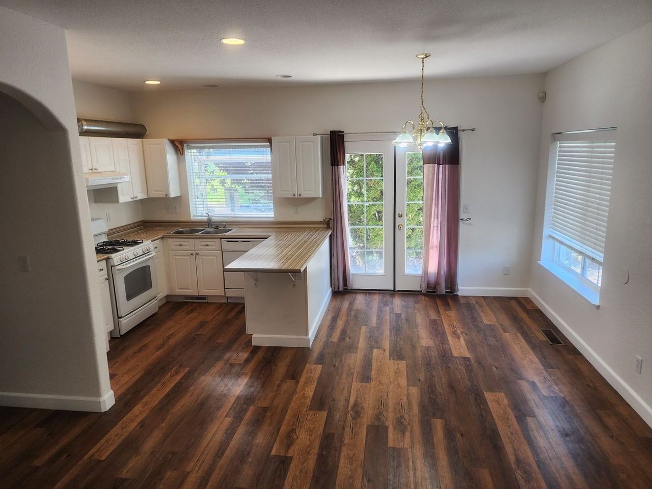 3560 Mashie Ct - Photo 7 of 31