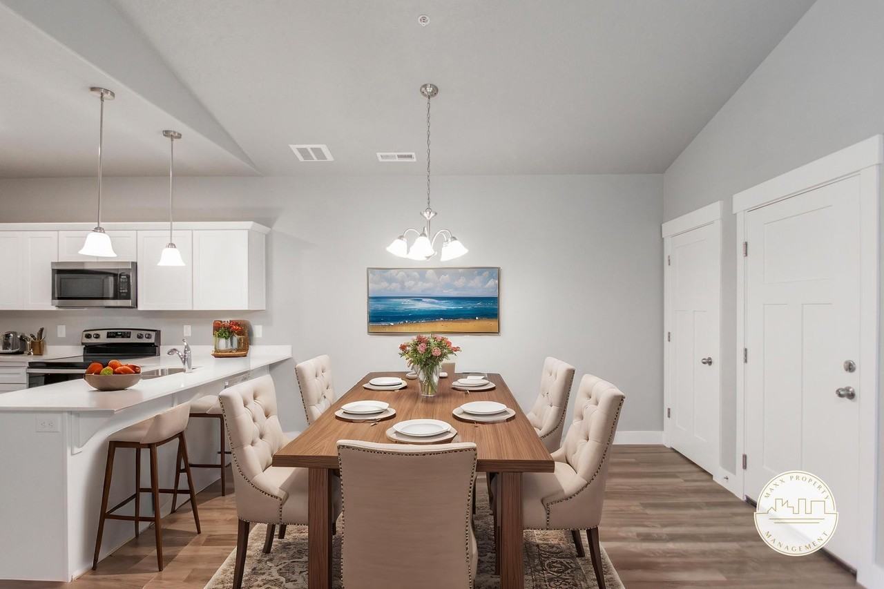 1093 N 3980 W - Photo 3 of 20