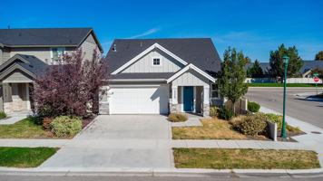 featured image of 3328 E Girdner Dr