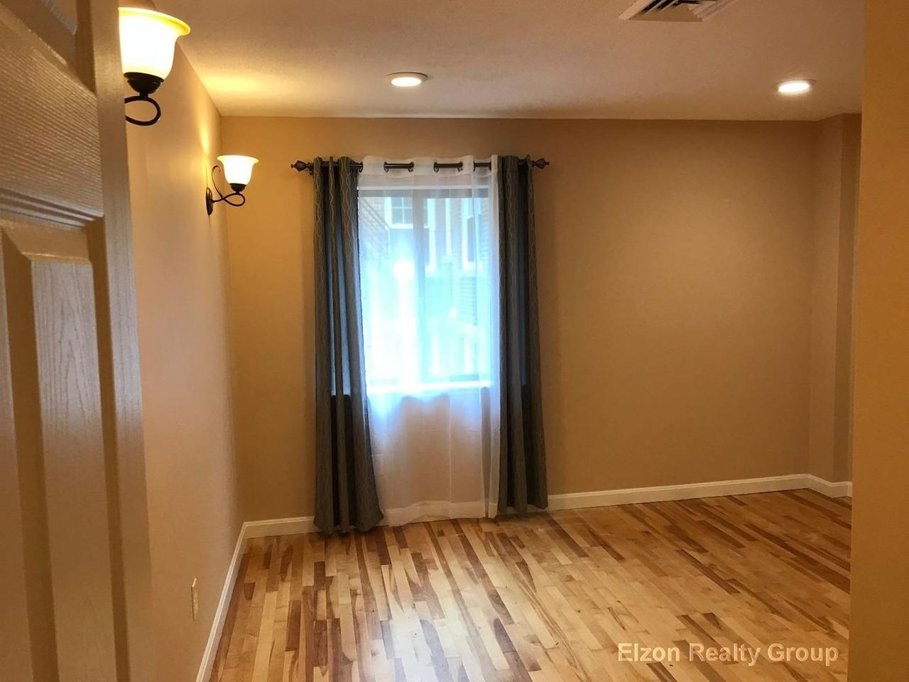 268 Chestnut Hill Avenue - Photo 4 of 8