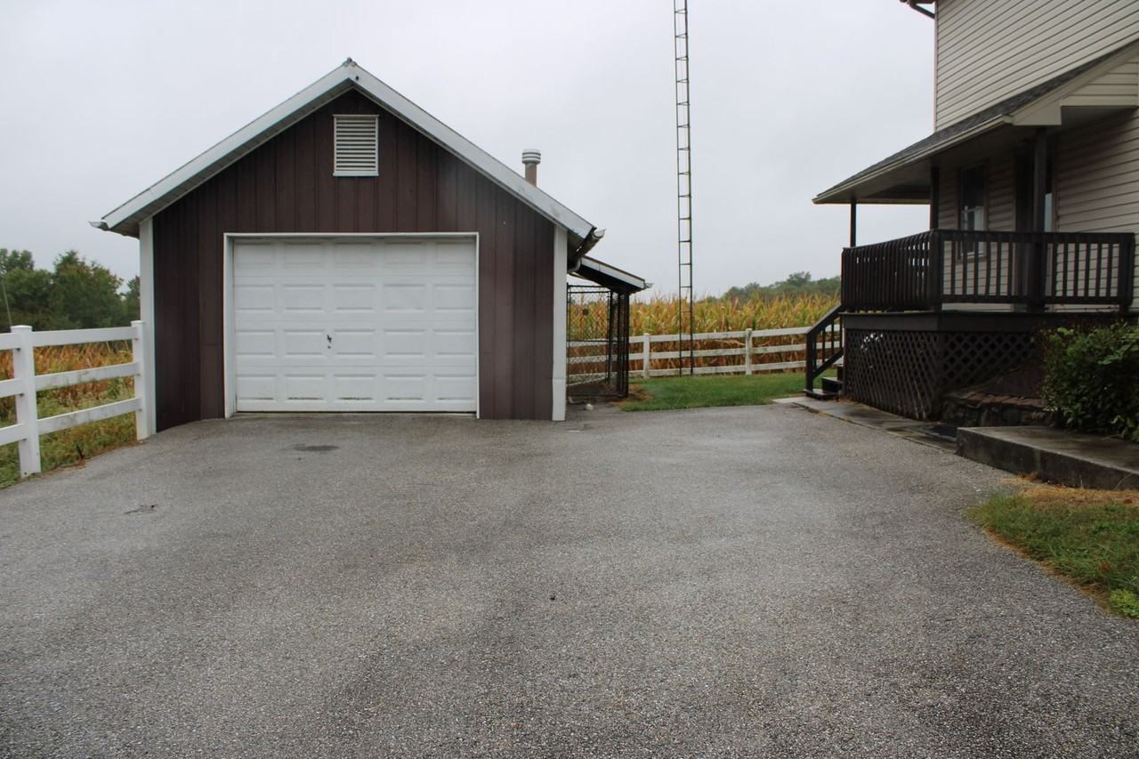 500 Yeager Rd - Photo 2 of 21