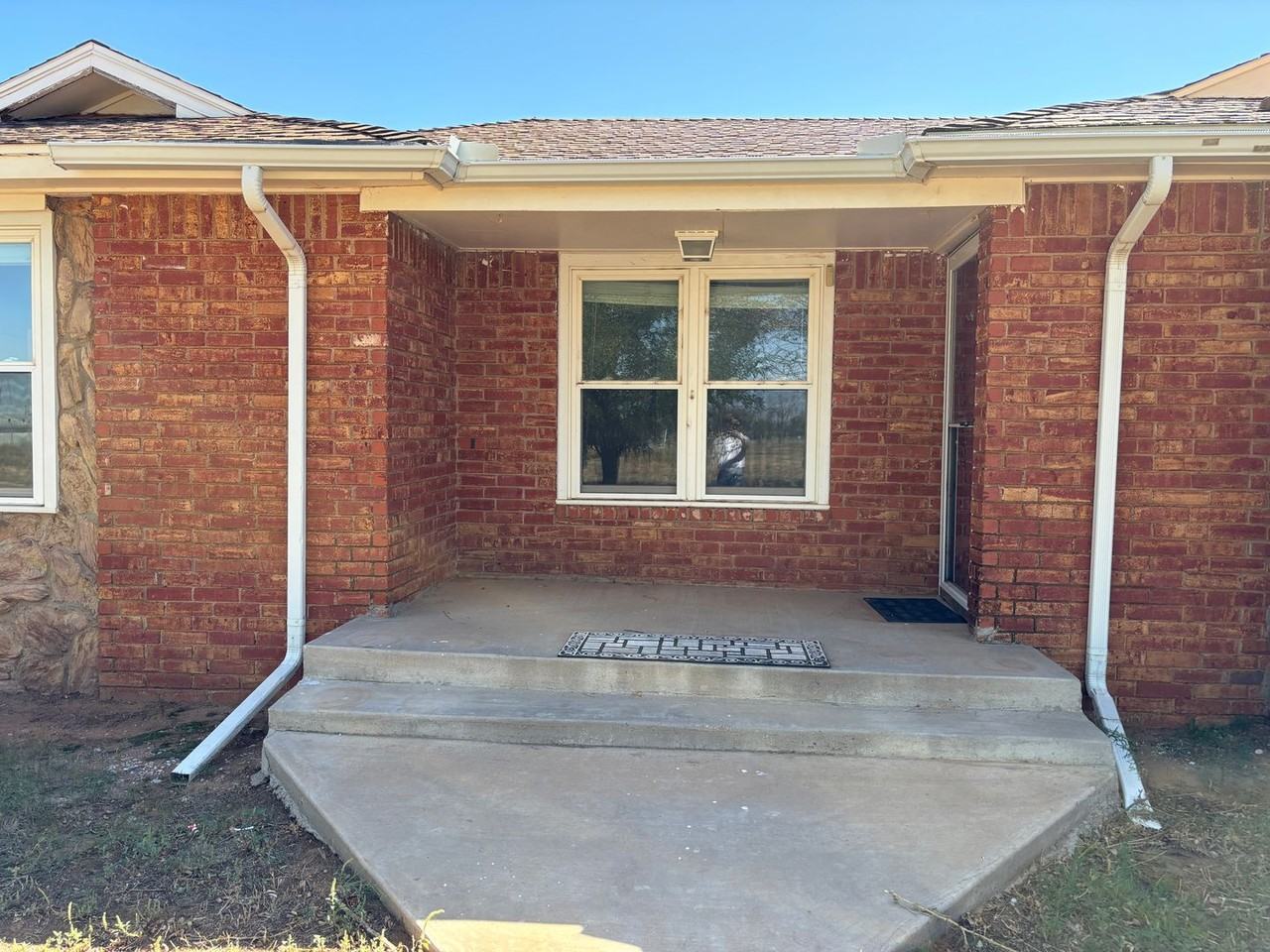 1848 Houston St - Photo 3 of 22