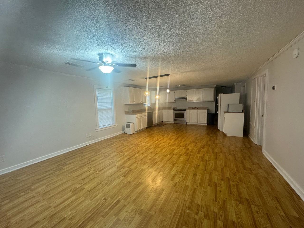 5112 Kraft St - Photo 2 of 25