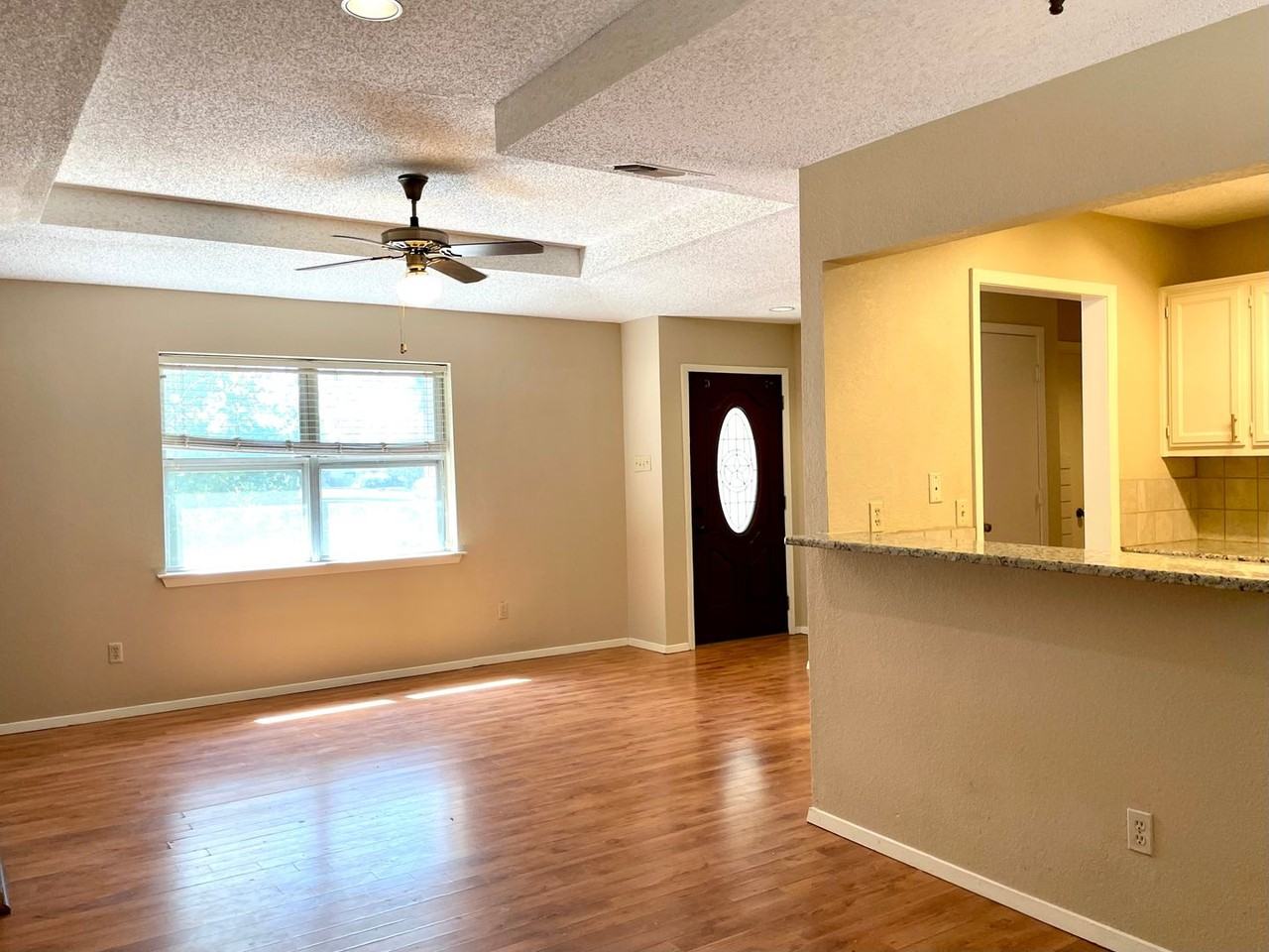 8710 California Dr - Photo 2 of 19