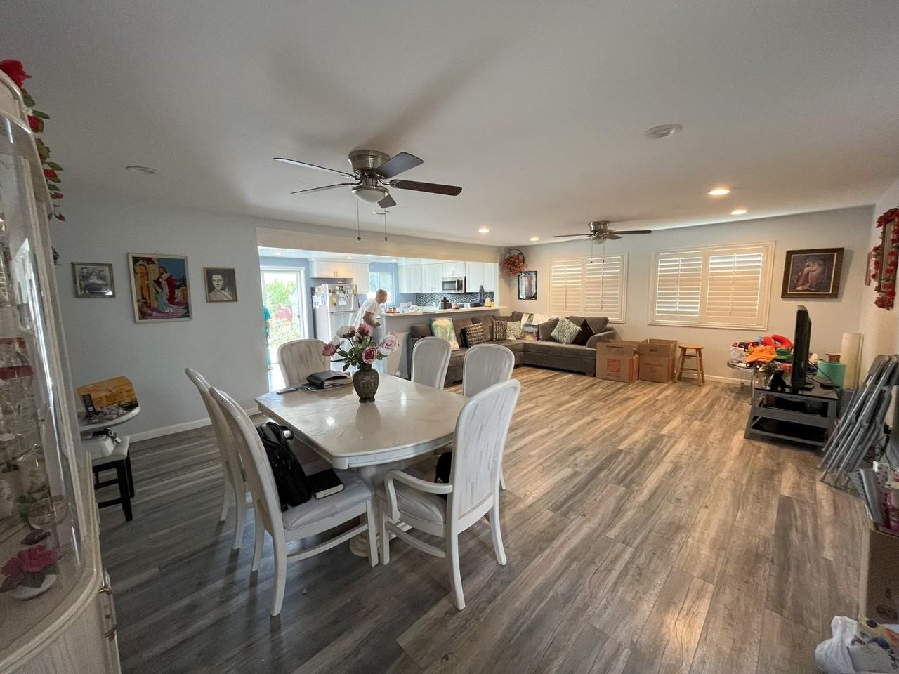 8447 Carlton Oaks Dr - Photo 3 of 10