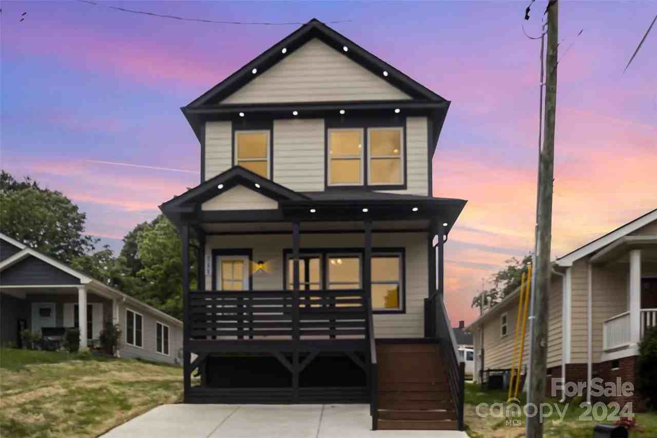 711 N Falls St - Photo 7 of 16