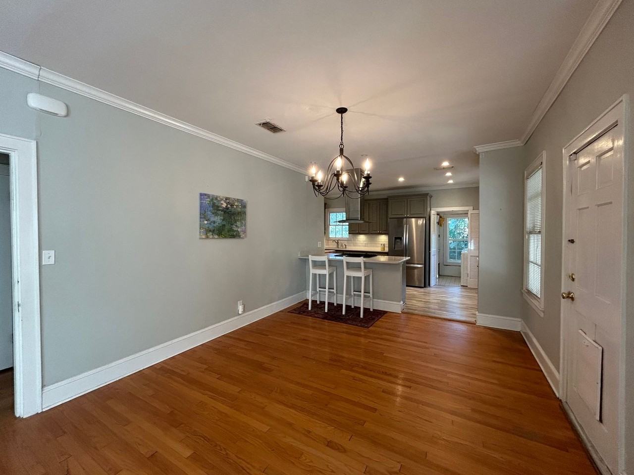 3805 Baltimore Ave - Photo 3 of 9