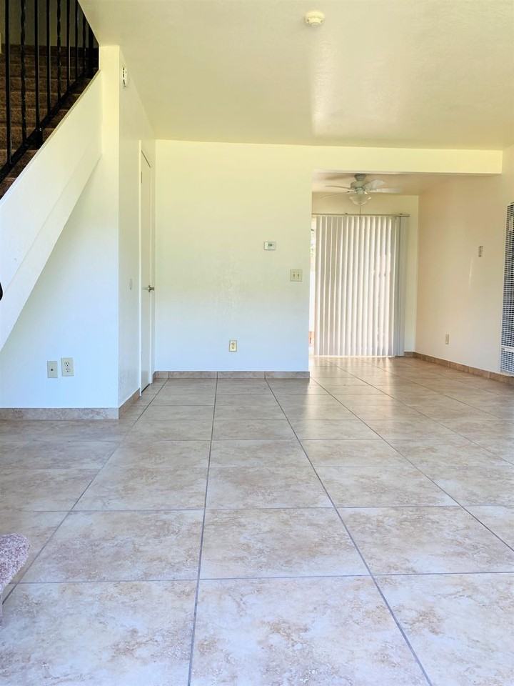 268 Douglas Street - Photo 5 of 23