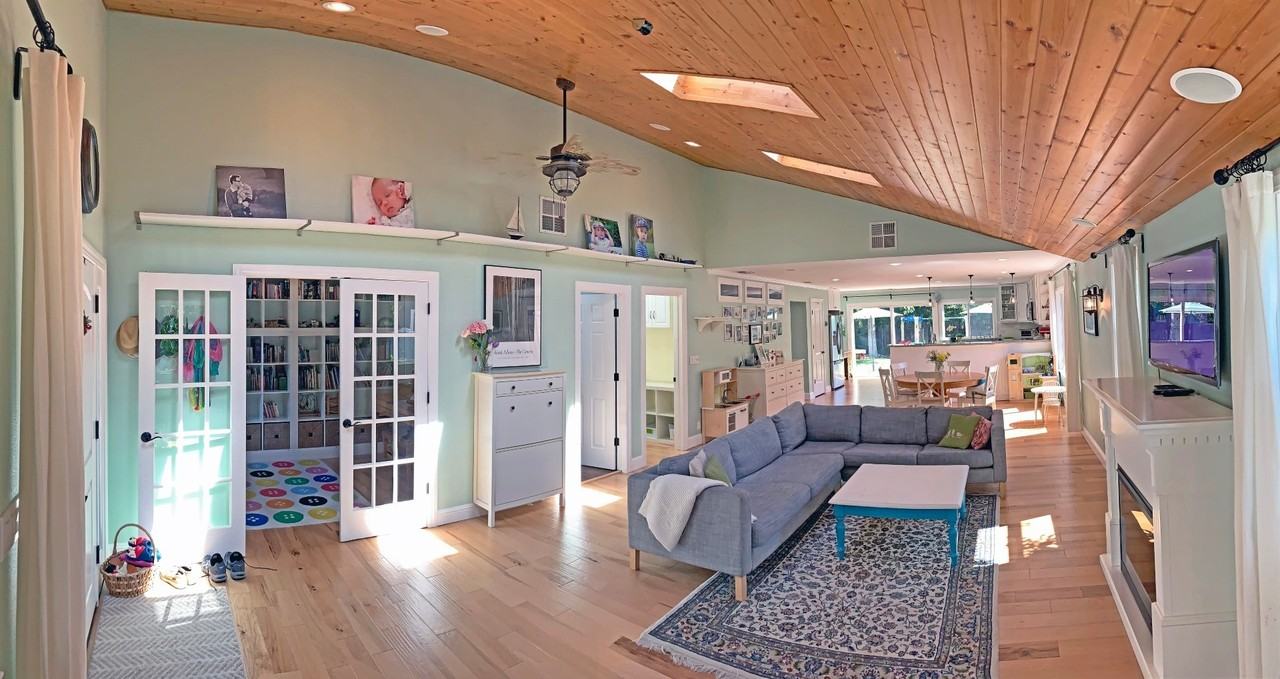 6966 Heaton Moor Drive - Photo 3 of 24