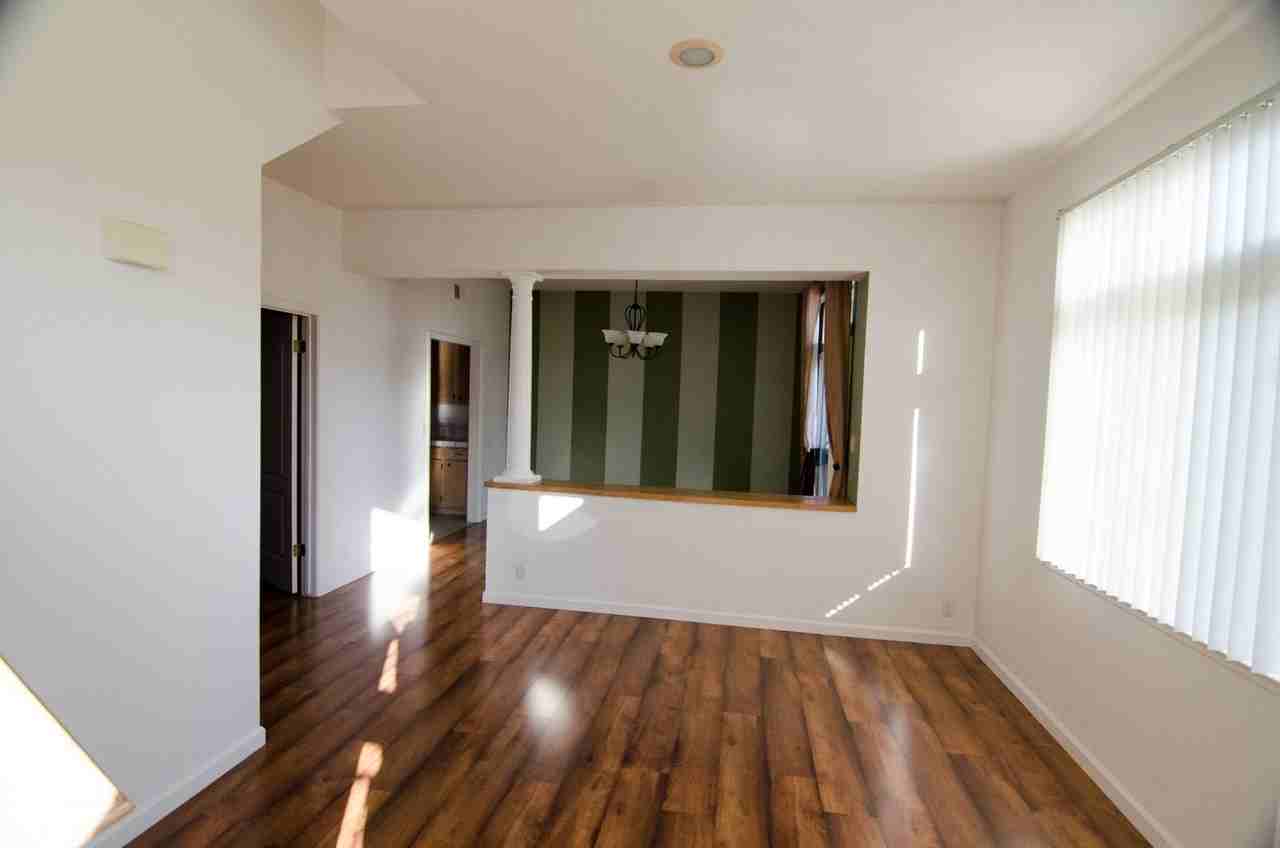 3133 Woods Cir - Photo 3 of 18