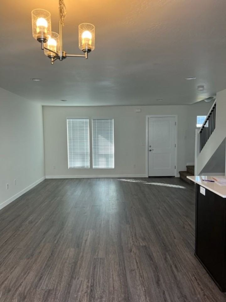 187 187 NORTHRIDGE TERRACE - Photo 4 of 18