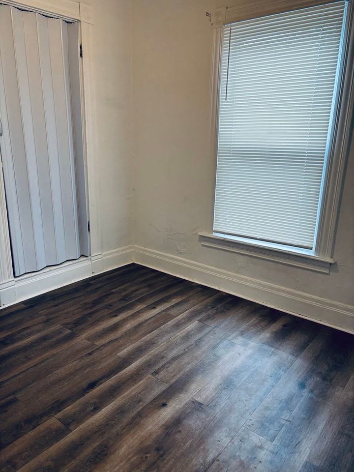 1035 3rd Ave Beaver Falls - Photo 3 of 15