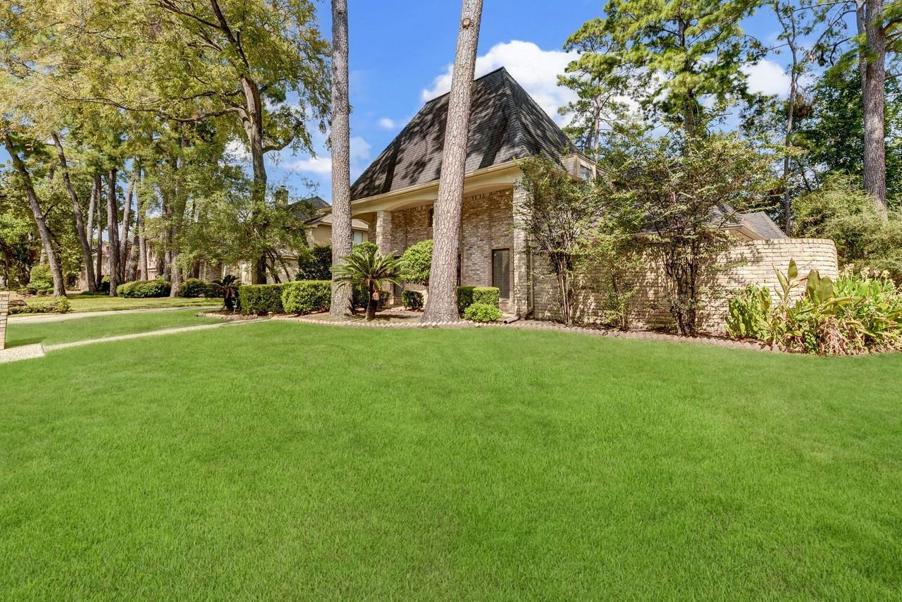 18310 Lake Oaks Dr - Photo 3 of 40