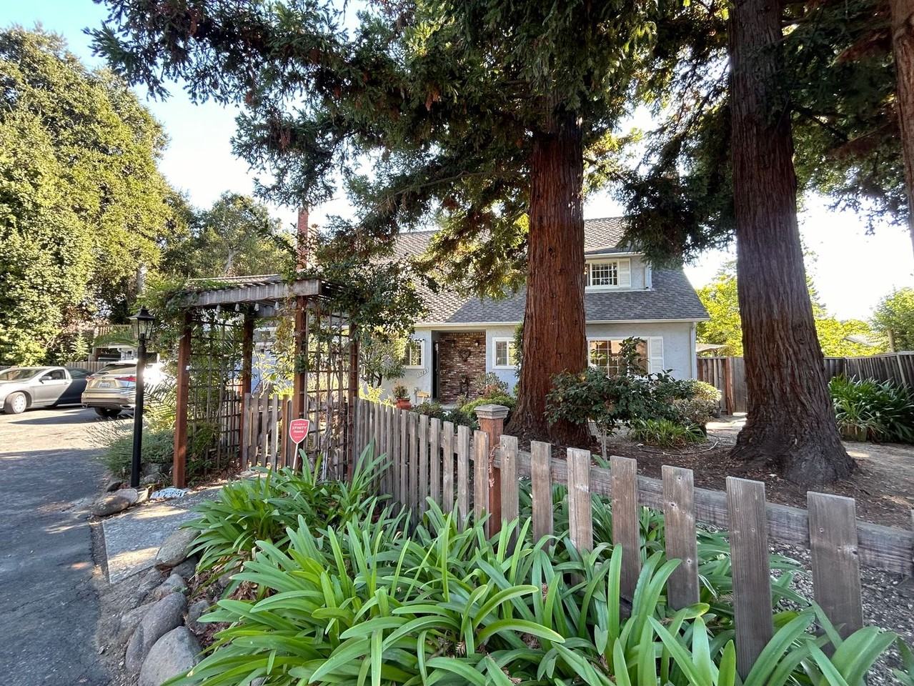 1729A Marshall Ct #A - Photo 2 of 34