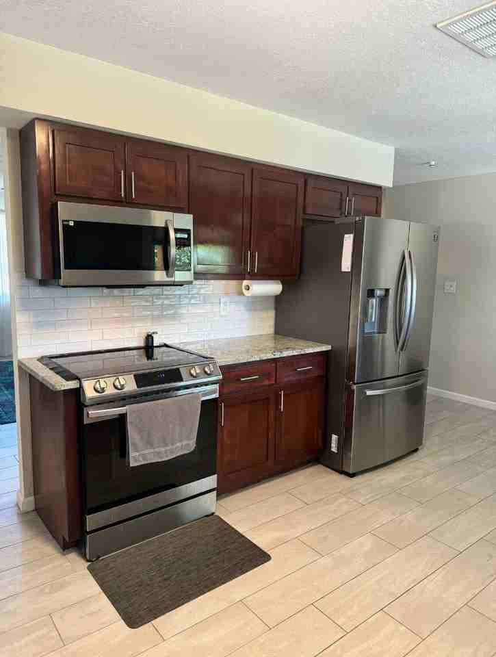 3835 La Charles Dr Ne - Photo 3 of 19
