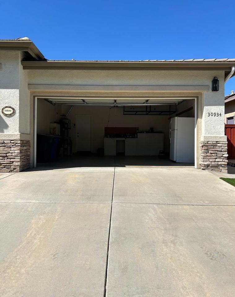 30934 Crystalaire Dr - Photo 3 of 33