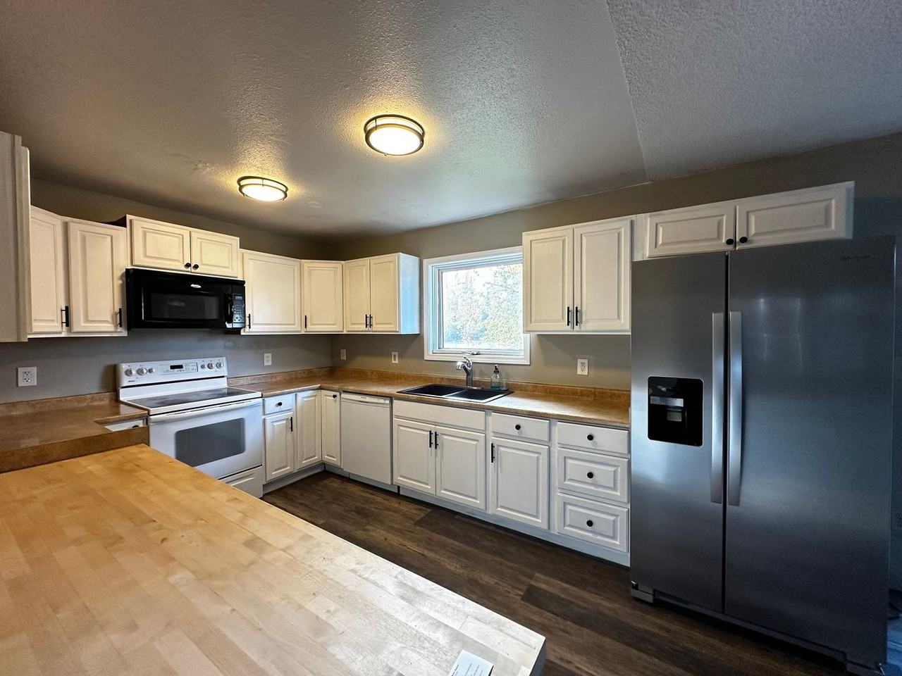 4517 Dartmouth Dr - Photo 3 of 24