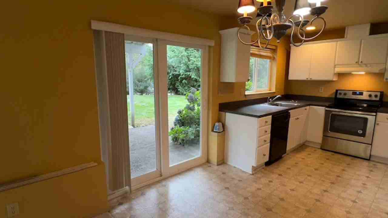 23410 Se 160th Pl #B - Photo 6 of 18