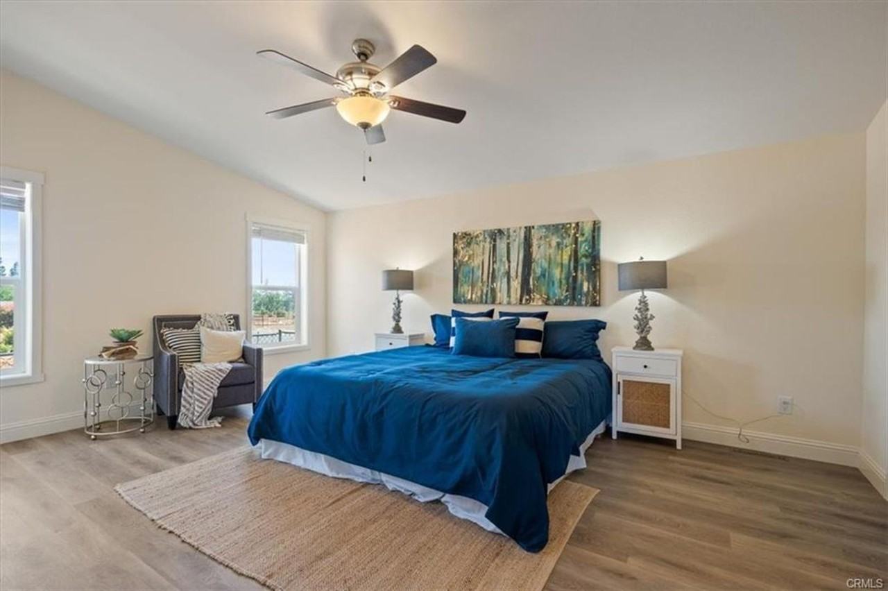 220 Berry Creek Dr - Photo 6 of 9