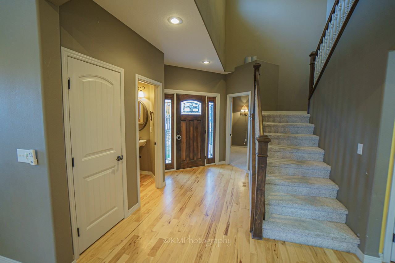 600 Lago St - Photo 3 of 12