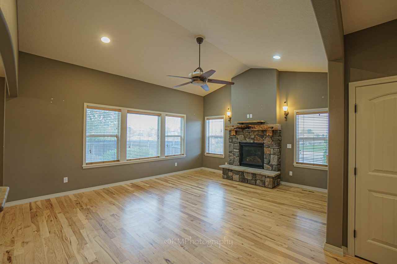 600 Lago St - Photo 7 of 12