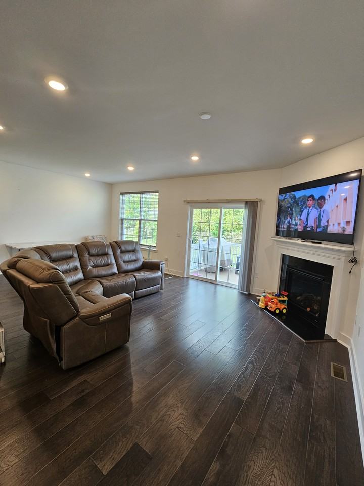 306 Pilot St #306 - Photo 2 of 18