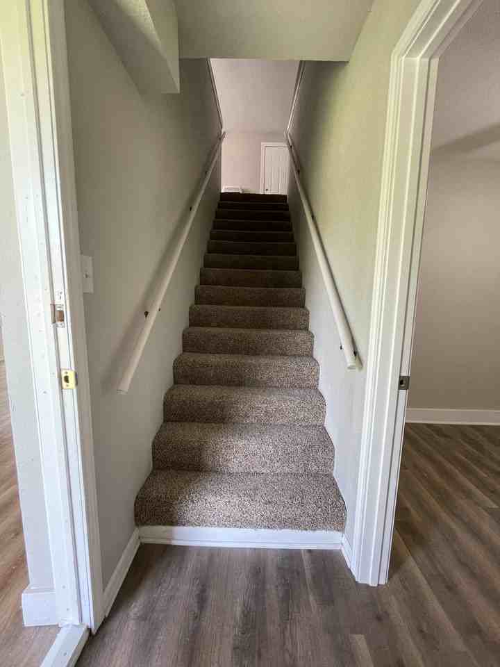 521 Woodard Ave #1 - Photo 4 of 19