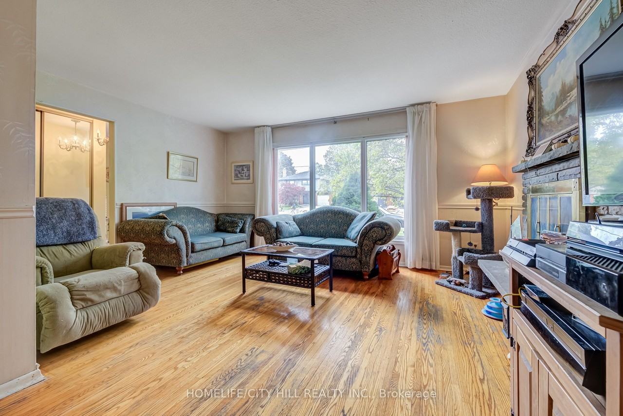 1060 Flagship Drive - Photo 3 of 13