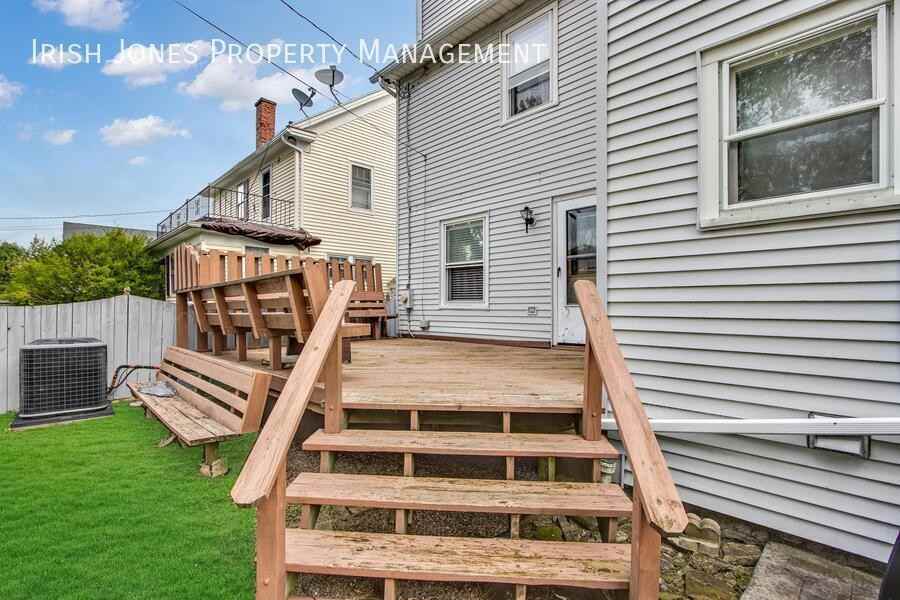 24 Covington Rd - Photo 3 of 31