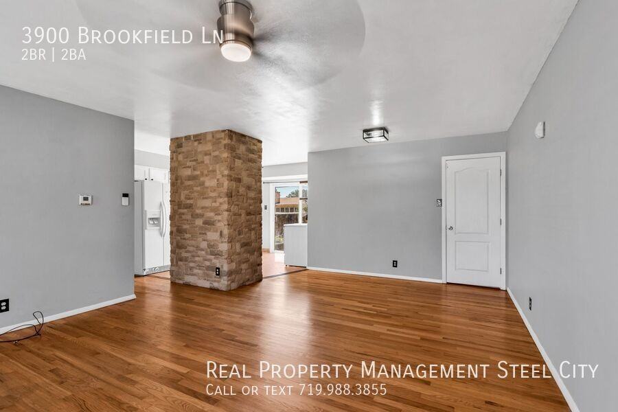 3900 Brookfield Ln - Photo 3 of 32