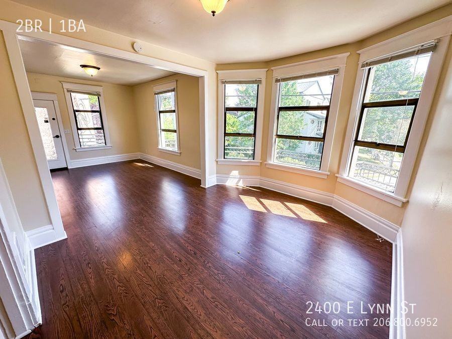 2400 E Lynn St - Photo 2 of 30