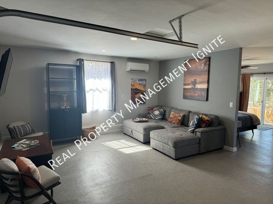 65601 Mckenzie-Bend Highway - Photo 3 of 12