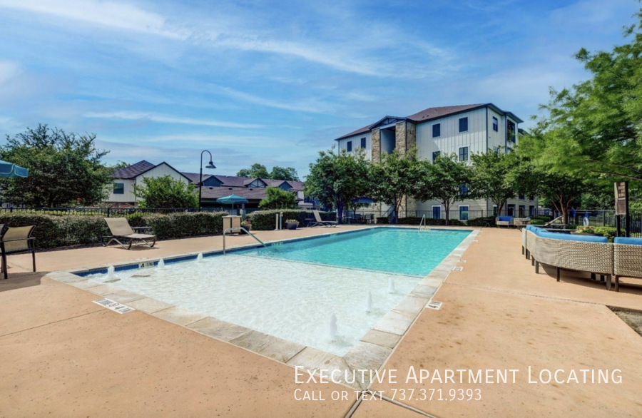 101 E North Loop Blvd #2 - Photo 2 of 12