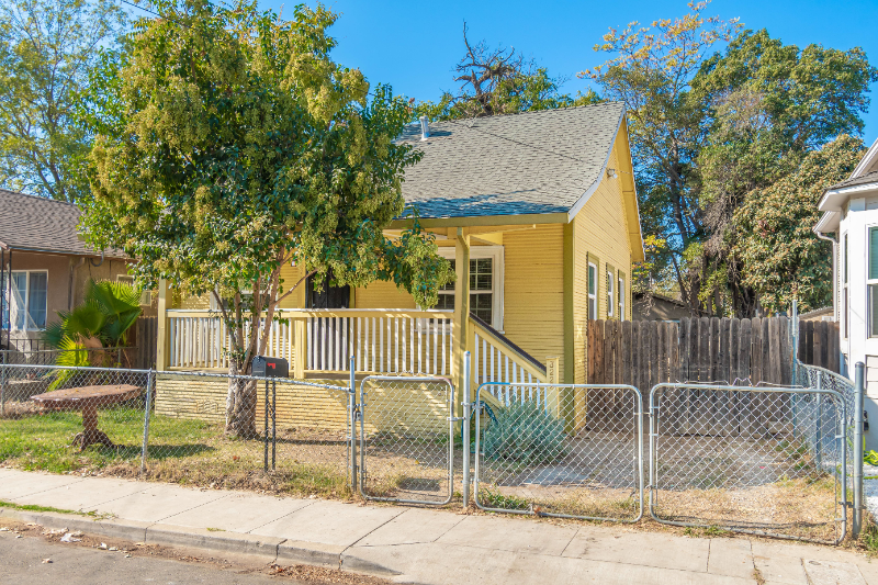 3220 San Jose Way - Photo 2 of 16