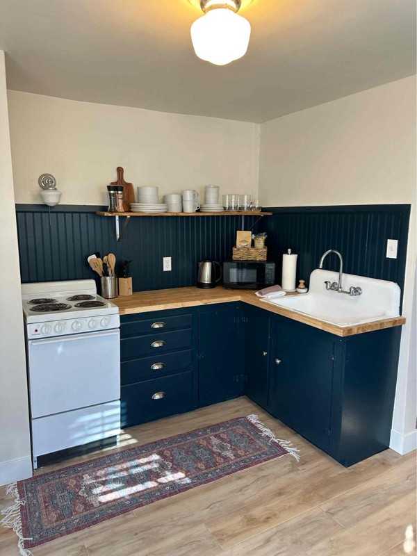 121 Brooks St #4 - Photo 2 of 3