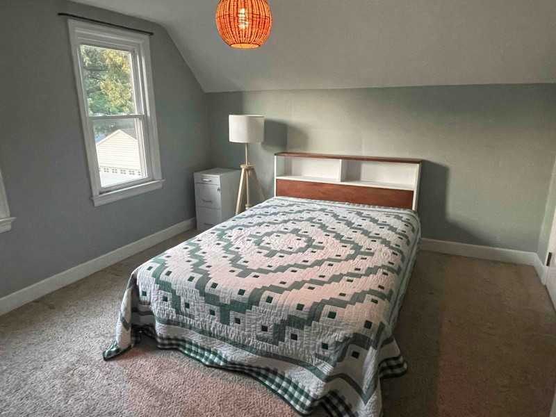 406 Sunset Blvd - Photo 2 of 14