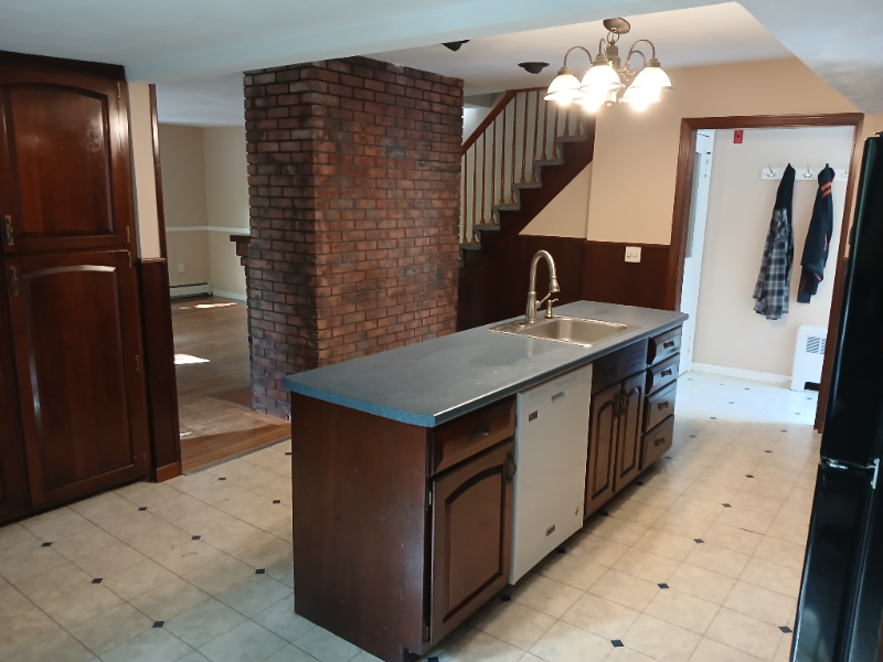 580 Washington St #A - Photo 2 of 19