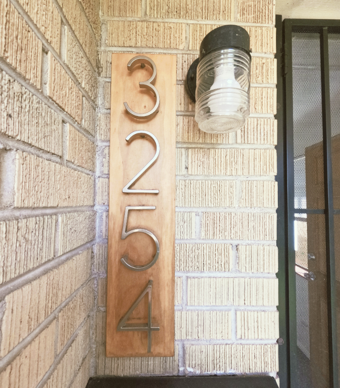 3254 N Saint Paul St - Photo 2 of 17