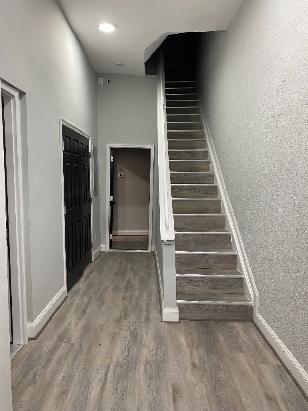 837 N Fulton Ave - Photo 2 of 15